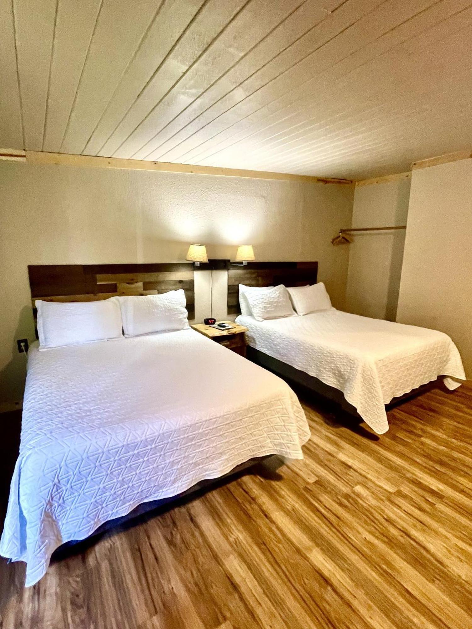 The Idaho Lodge & Rv Park Бонърс Фери Екстериор снимка